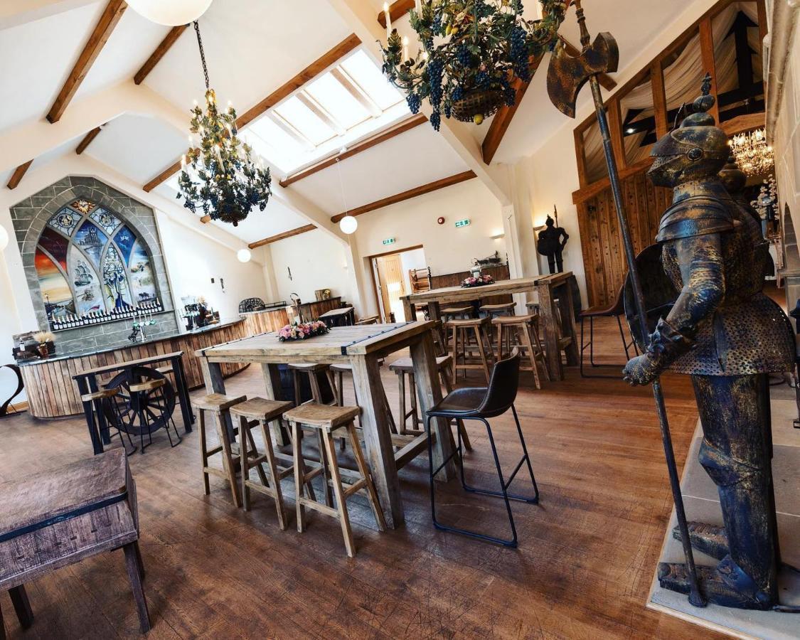 Hotel Sneaton Castle