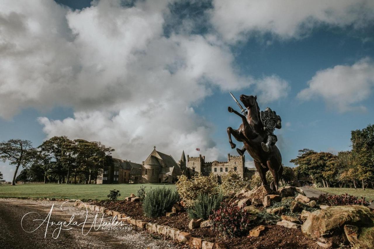 Sneaton Castle *